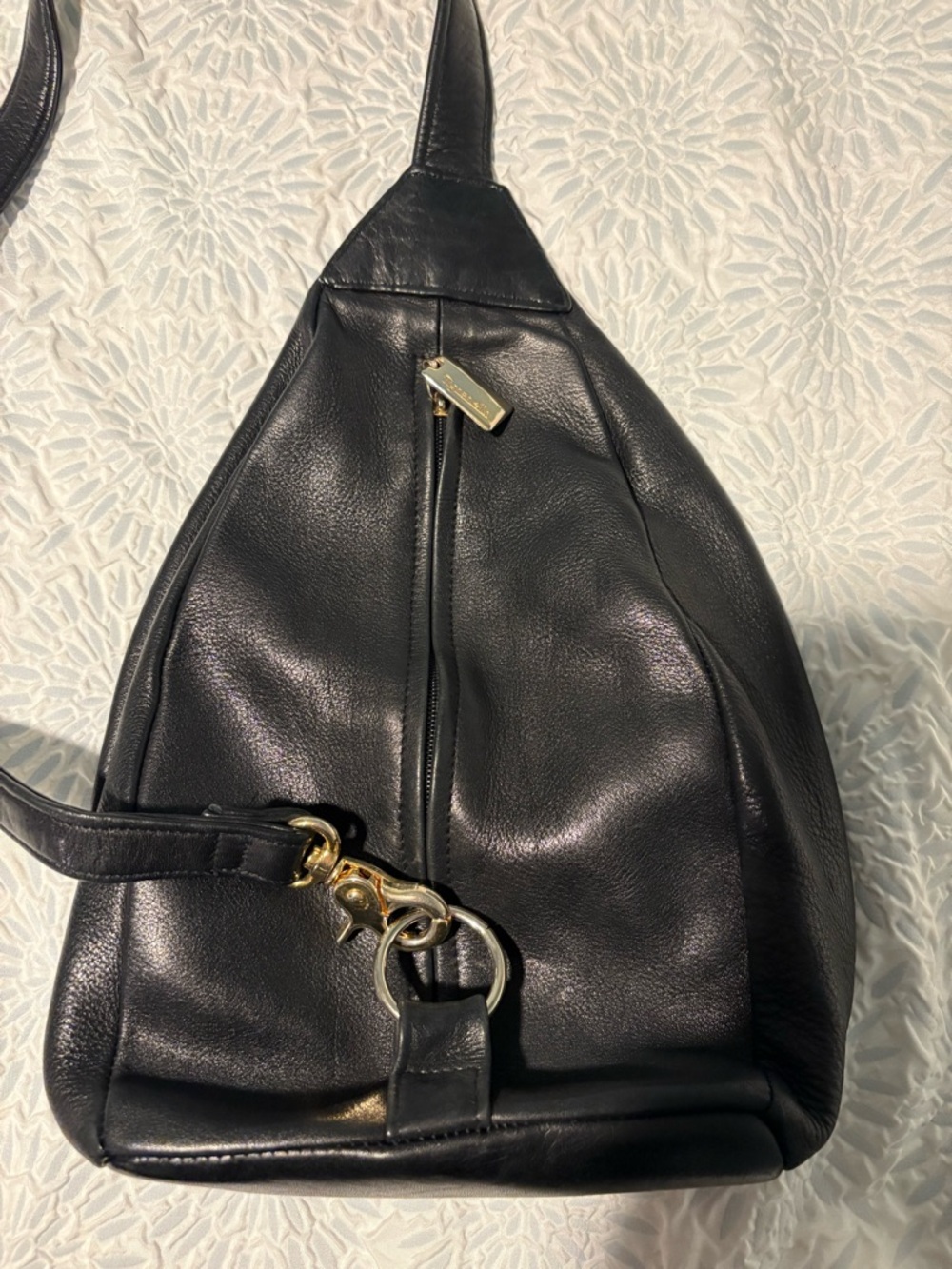 Tignanello Black Adjustable Leather Sling Bag with Gold Hardware euc